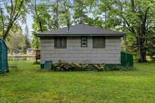 9561 Milwaukee Ln, Gillett, WI 54124 - Photo 9