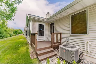 465 W Packer Avenue, Oshkosh, WI 54901 - Photo 25