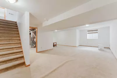 465 W Packer Avenue, Oshkosh, WI 54901 - Photo 21
