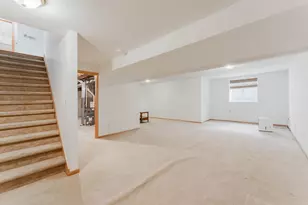 465 W Packer Ave, Oshkosh, WI 54901 - Photo 21