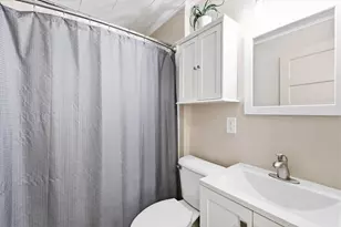 2412 Carleton Ave, Appleton, WI 54915 - Photo 11