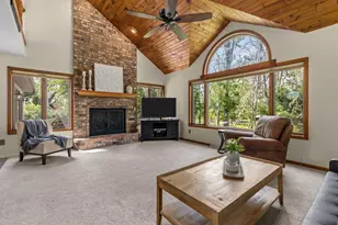 2238 Woodlawn Ln, Appleton, WI 54914 - Photo 7