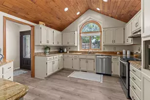 2238 Woodlawn Ln, Appleton, WI 54914 - Photo 17