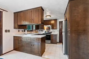 2579 Van Beek Rd, Green Bay, WI 54311 - Photo 9