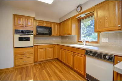518 St Jude Street, Green Bay, WI 54303 - Photo 13