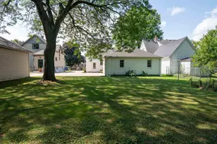 1642 Sheridan St, Oshkosh, WI 54901 - Photo 7