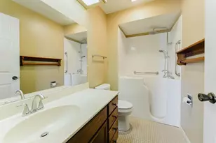 2356 Wisconsin St, Oshkosh, WI 54901 - Photo 23
