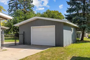 1602 Doemel St, Oshkosh, WI 54901 - Photo 35