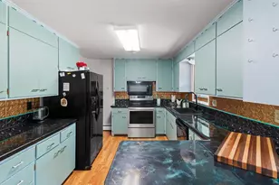 6501 Sunset Dr, Two Rivers, WI 54241 - Photo 11