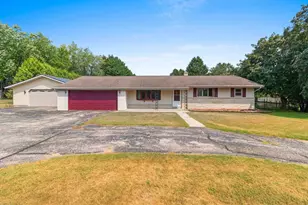 6501 Sunset Dr, Two Rivers, WI 54241 - Photo 3