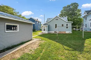 218 Cleveland St, Brillion, WI 54110 - Photo 23