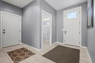 1765 Honor St, Neenah, WI 54956 - Photo 5