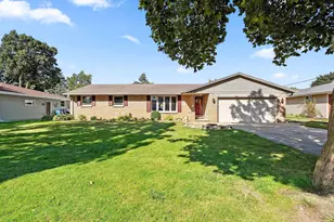 1192 Alice Dr, Green Bay, WI 54304 - Photo 1