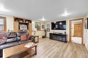 250 Windward Rd, Green Bay, WI 54302 - Photo 33