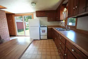 3933 Lloyd St, Green Bay, WI 54311 - Photo 7