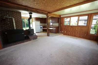 3933 Lloyd Street, Green Bay, WI 54311 - Photo 3