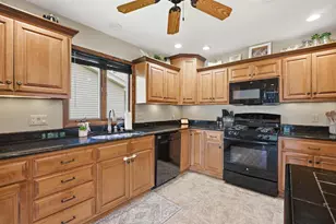 579 W Division St, Fond du Lac, WI 54935 - Photo 7
