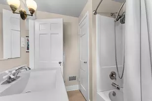 354 Lazarre Ave, Green Bay, WI 54301 - Photo 33