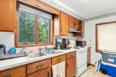 413 E Irving Avenue, Oshkosh, WI 54901 - Photo 21