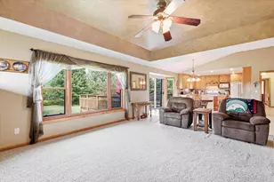 2901 Windhaven Trail, Green Bay, WI 54313 - Photo 7