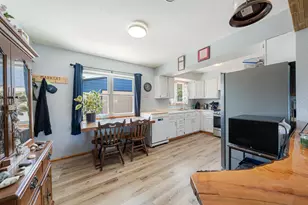 731 Pine St, Winneconne, WI 54986 - Photo 5