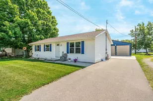 731 Pine St, Winneconne, WI 54986 - Photo 13