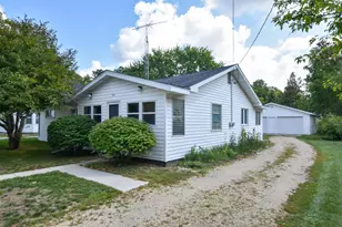 351 S Waupaca St, Wautoma, WI 54982 - Photo 29