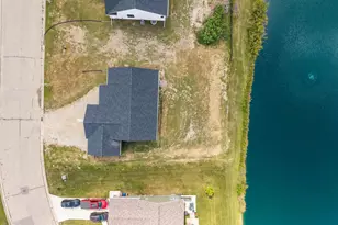 283 Jasmine Dr, Berlin, WI 54923 - Photo 39