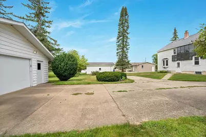 418 E Green Bay Street, Bonduel, WI 54107 - Photo 51