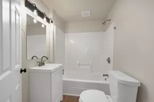 56 Lincoln Ave, Clintonville, WI 54929 - Photo 5