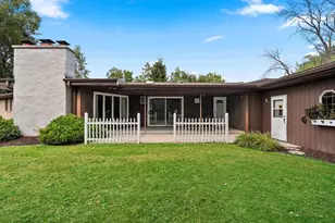 425 Flora St, Pulaski, WI 54162 - Photo 41