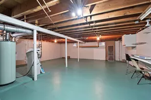 425 Flora St, Pulaski, WI 54162 - Photo 37