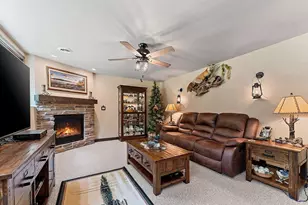 863 Maple Leaf Trl, Little Suamico, WI 54171 - Photo 71