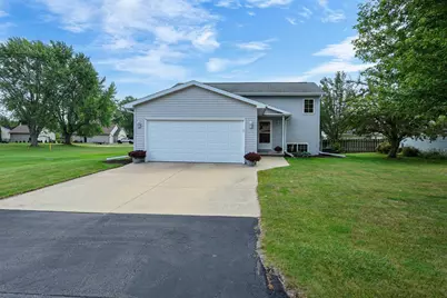 W7015 Verna Road, Menasha, WI 54952 - Photo 3
