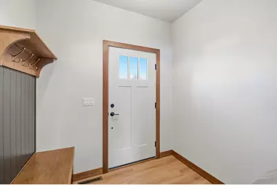 1853 London Road, Green Bay, WI 54311 - Photo 7
