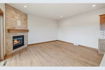 1853 London Road, Green Bay, WI 54311 - Photo 15