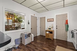 22 E 12th St, Clintonville, WI 54929 - Photo 9