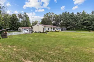 N5328 Collier Rd, New London, WI 54961 - Photo 5