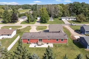 407 Riverview Ct, Fremont, WI 54940 - Photo 37