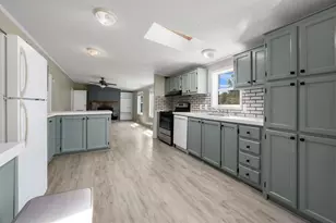 407 Riverview Ct, Fremont, WI 54940 - Photo 5