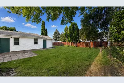 1326 Powers Street, Oshkosh, WI 54901 - Photo 51