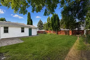 1326 Powers St, Oshkosh, WI 54901 - Photo 51