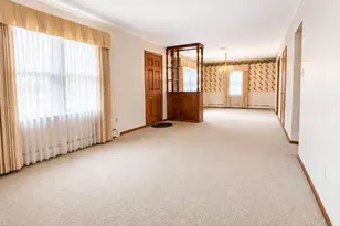 1326 Powers St, Oshkosh, WI 54901 - Photo 7