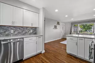 1757 Eastman Ave, Green Bay, WI 54302 - Photo 9