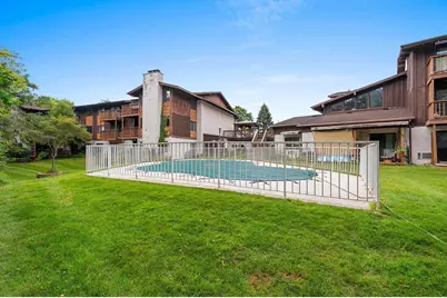 2686 Humboldt Road #10, Green Bay, WI 54311 - Photo 3