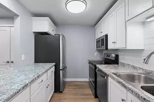 2686 Humboldt Rd, Green Bay, WI 54311 - Photo 13