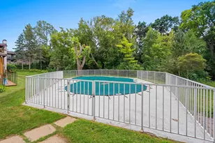 2686 Humboldt Rd, Green Bay, WI 54311 - Photo 3