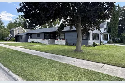 316 W 4th Street, Shawano, WI 54166 - Photo 1