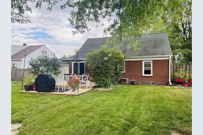 2374 Jourdain Lane, Green Bay, WI 54301 - Photo 5