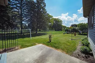188 E Pioneer Rd, Fond du Lac, WI 54935 - Photo 27